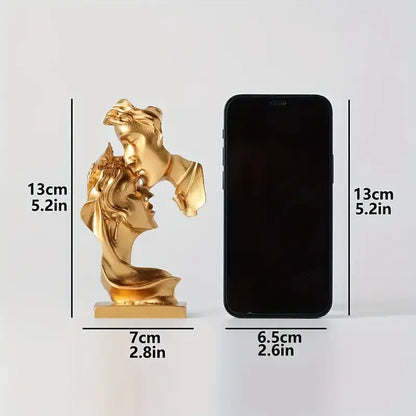 Romantic Kiss Couple Statue Ornament
